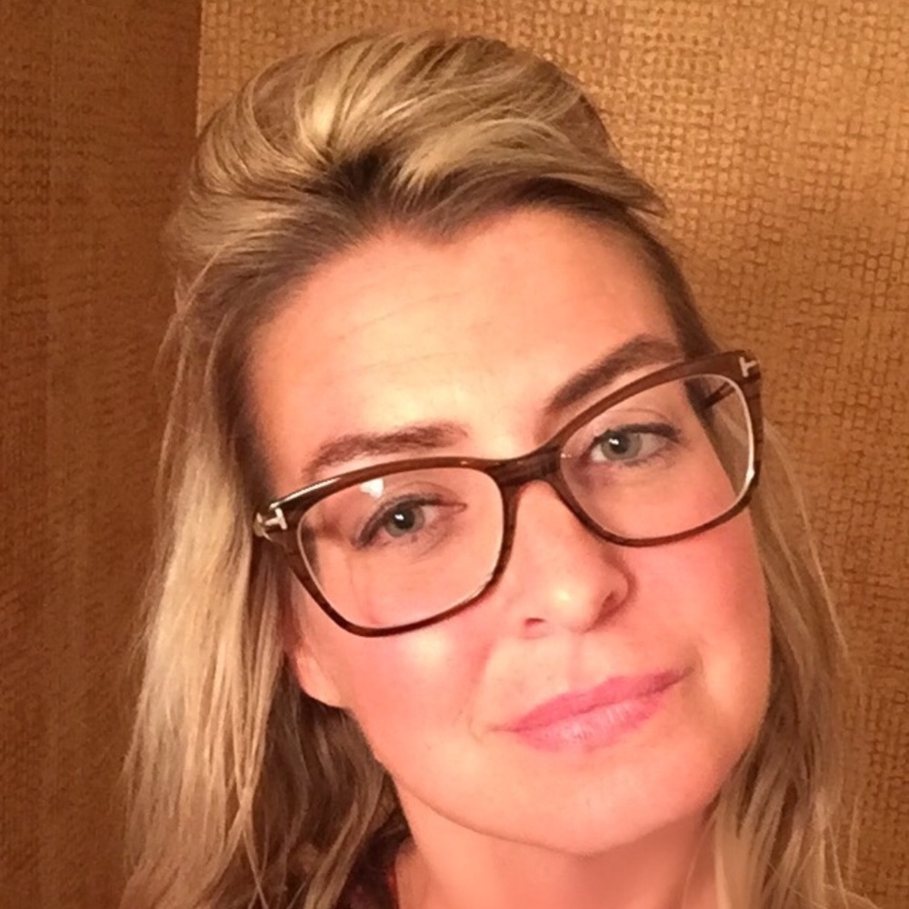 Meet your Posher, Jennifer